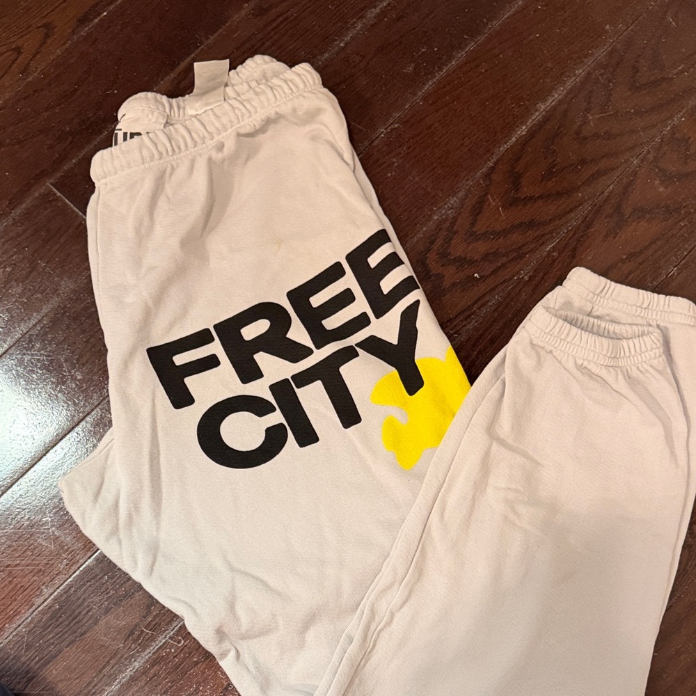 Brand New XS Free City Sweatpants with Yellow Detail